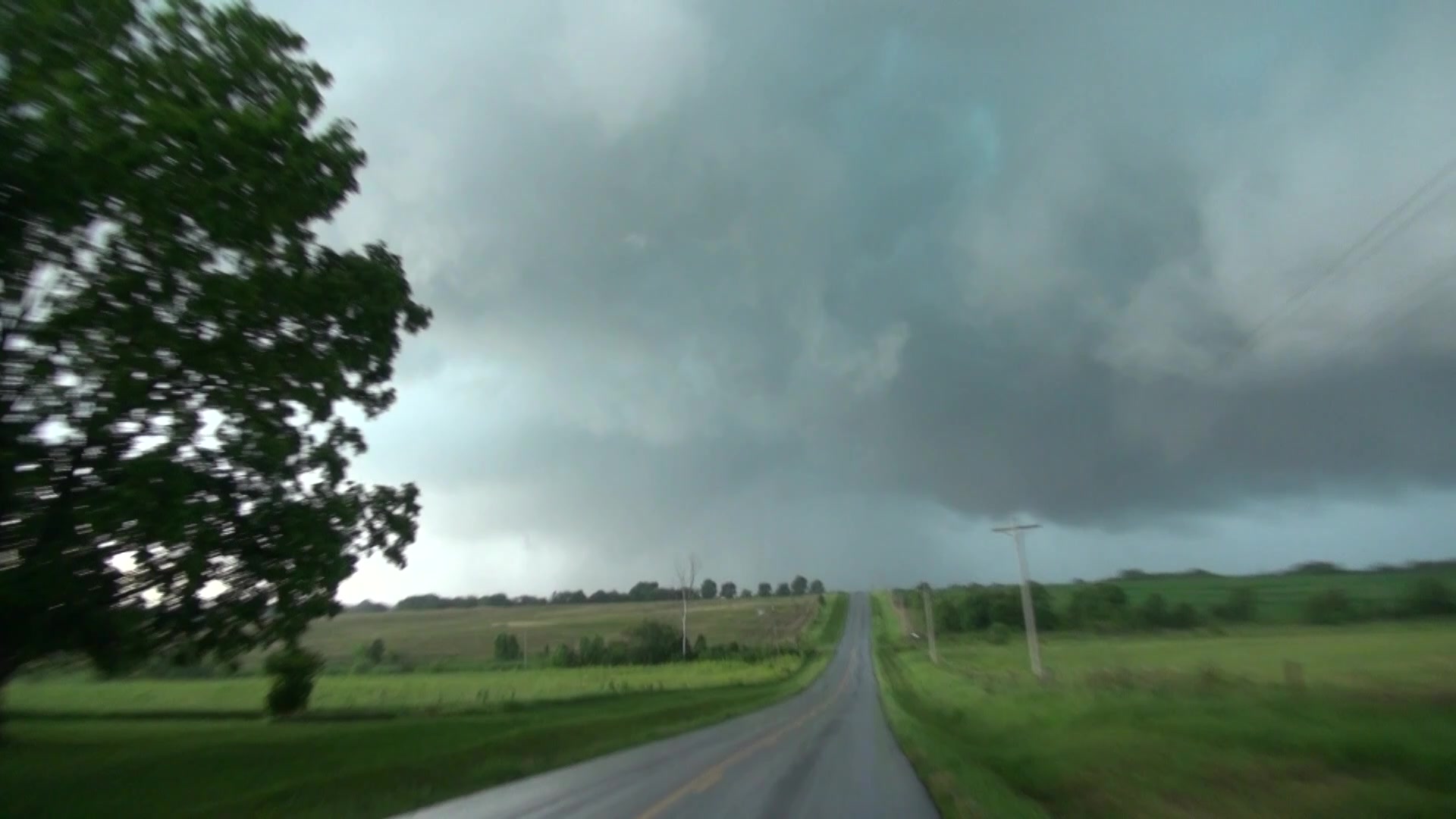 Daviess County, MO Extremely Close Tornado