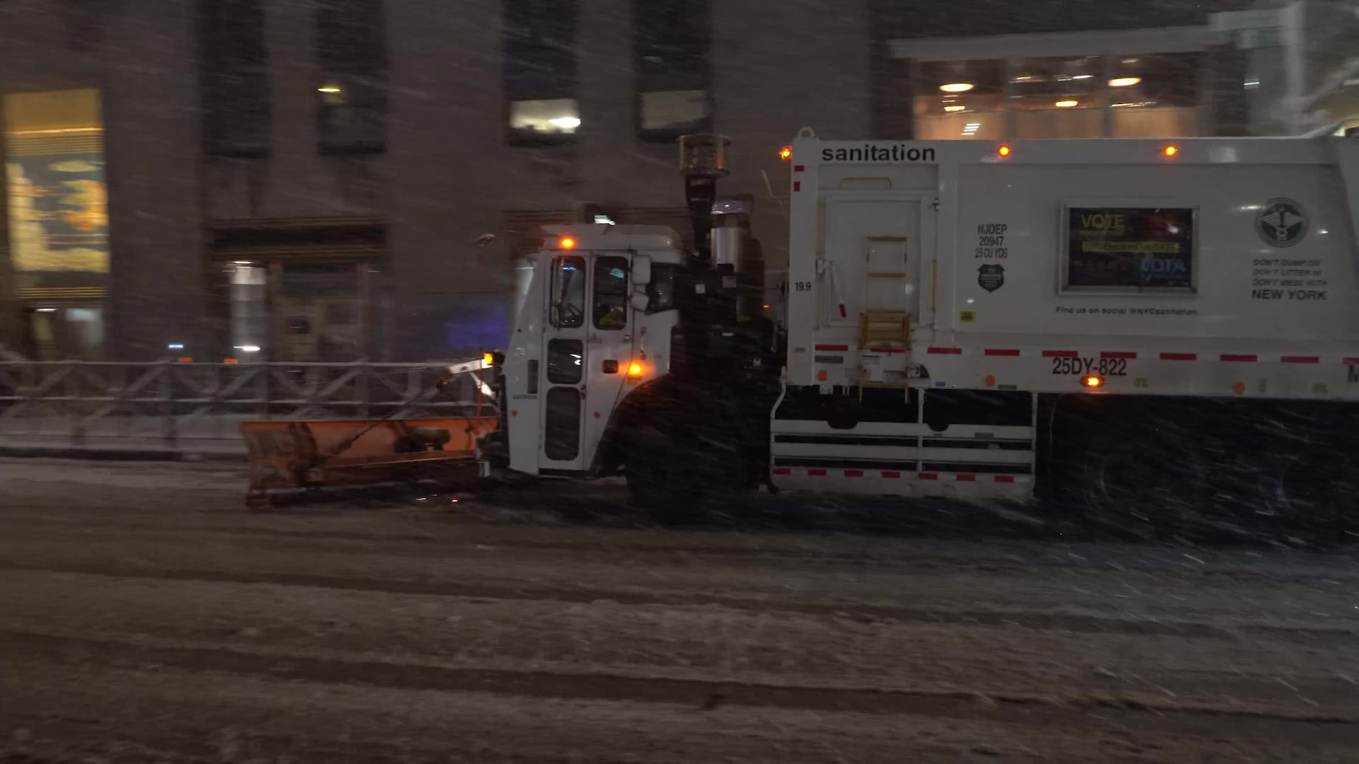 New York City, Blizzard Warning In Time Square - Manhattan