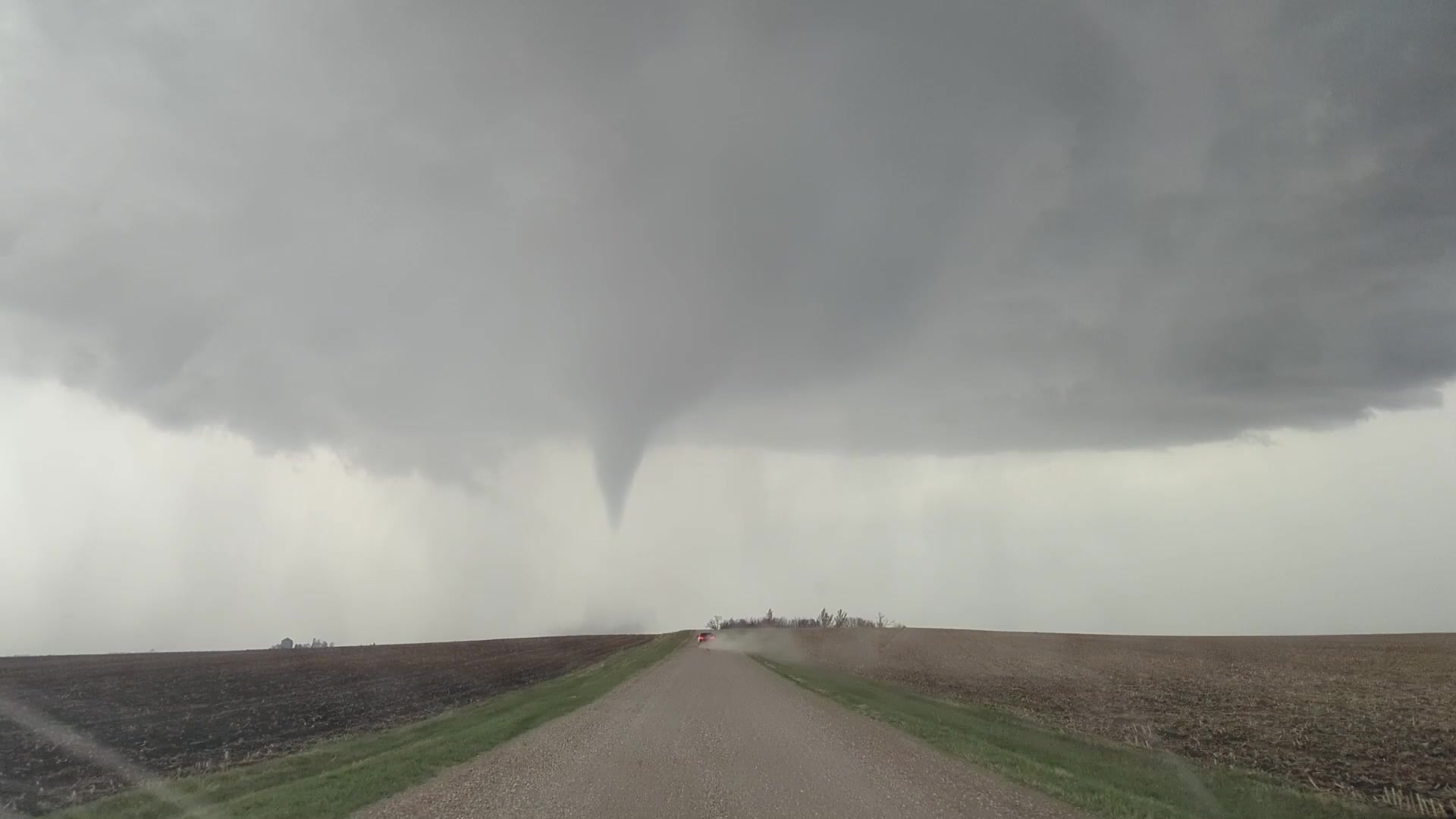 Tornado and Baseball Size Hail in Minnesota - 4/13/2026