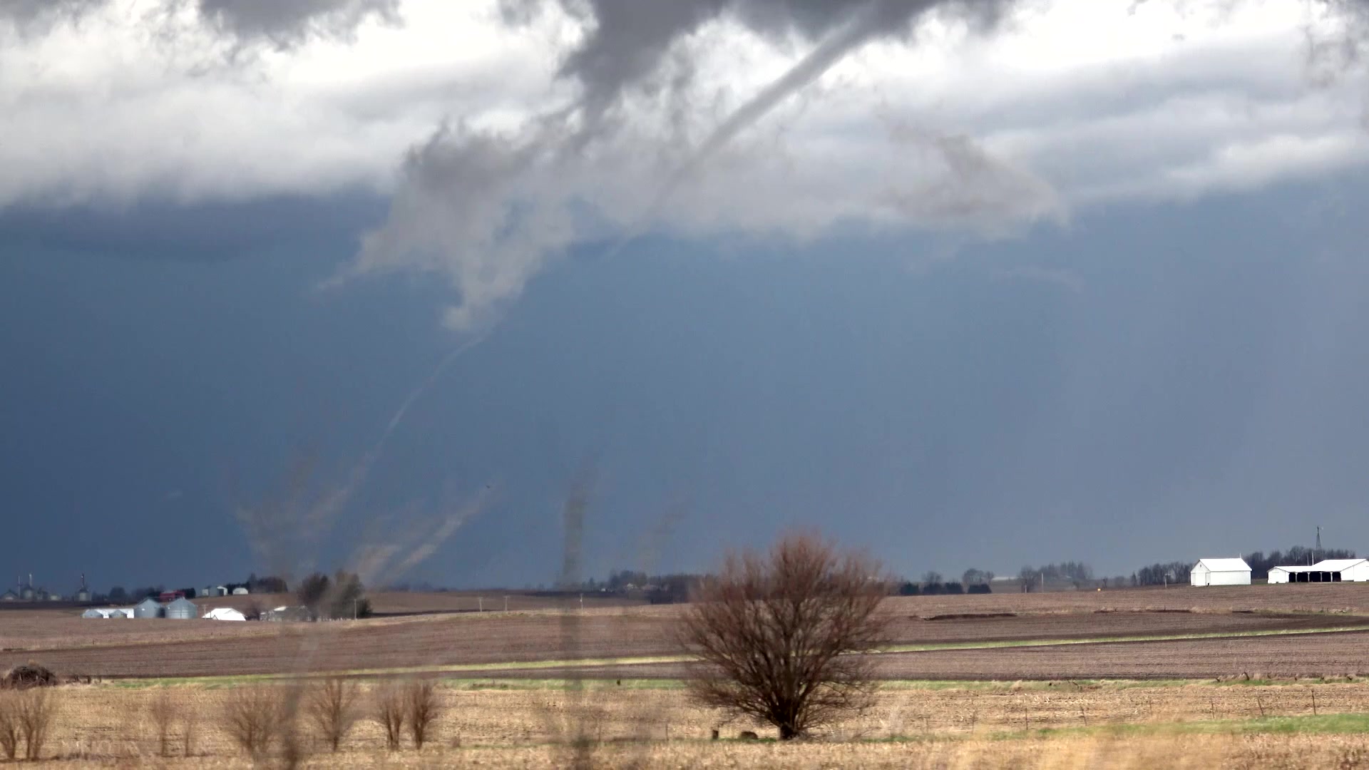 Tornado touched down near West Liberty Iowa
