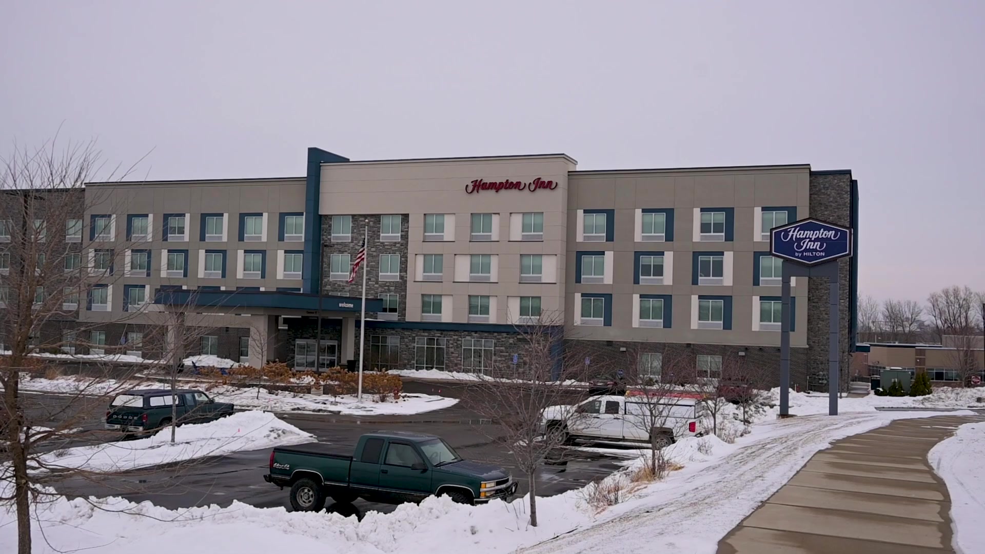 01052026_LLPG_LM_Lakeville_Hampton_Inn_Cancels_DHS_ICE_Reservations