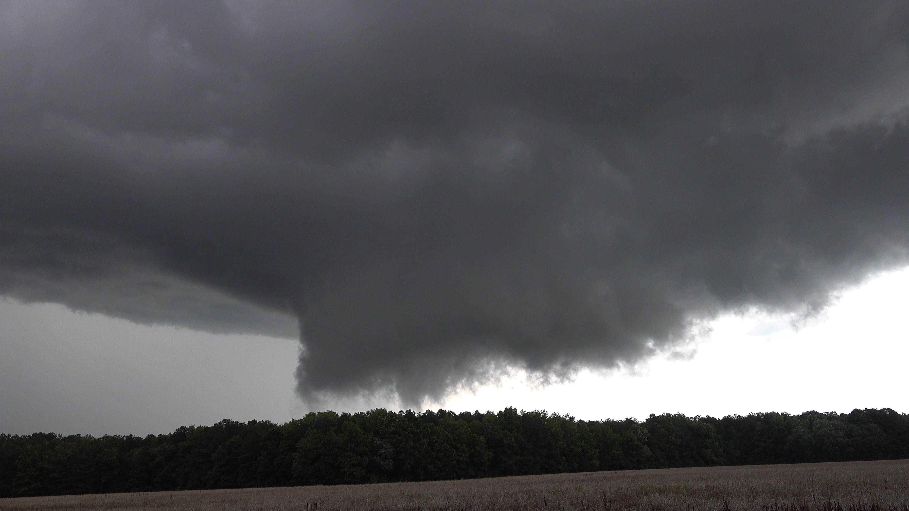 Virigina Tornado Warned Supercell and rapidly rotation wall cloud