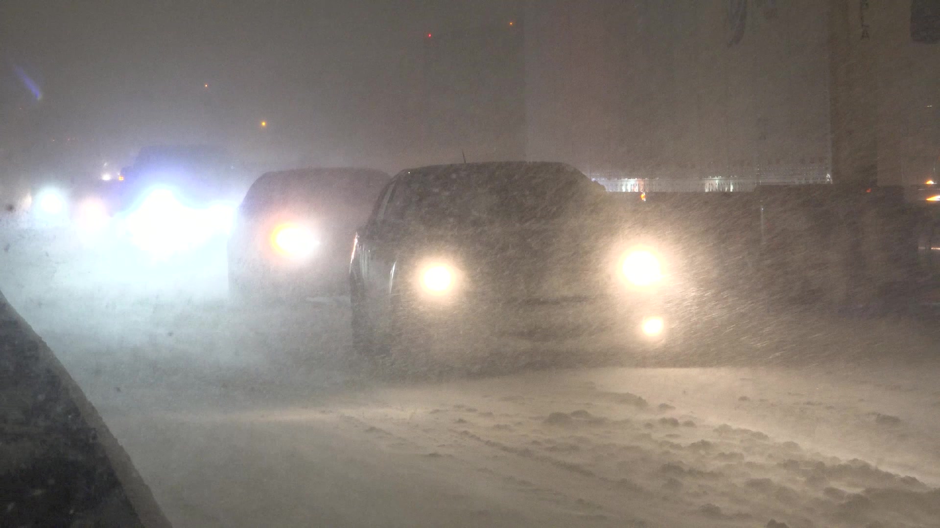 Insane Blizzard Shuts Down I 25 in Monument, CO