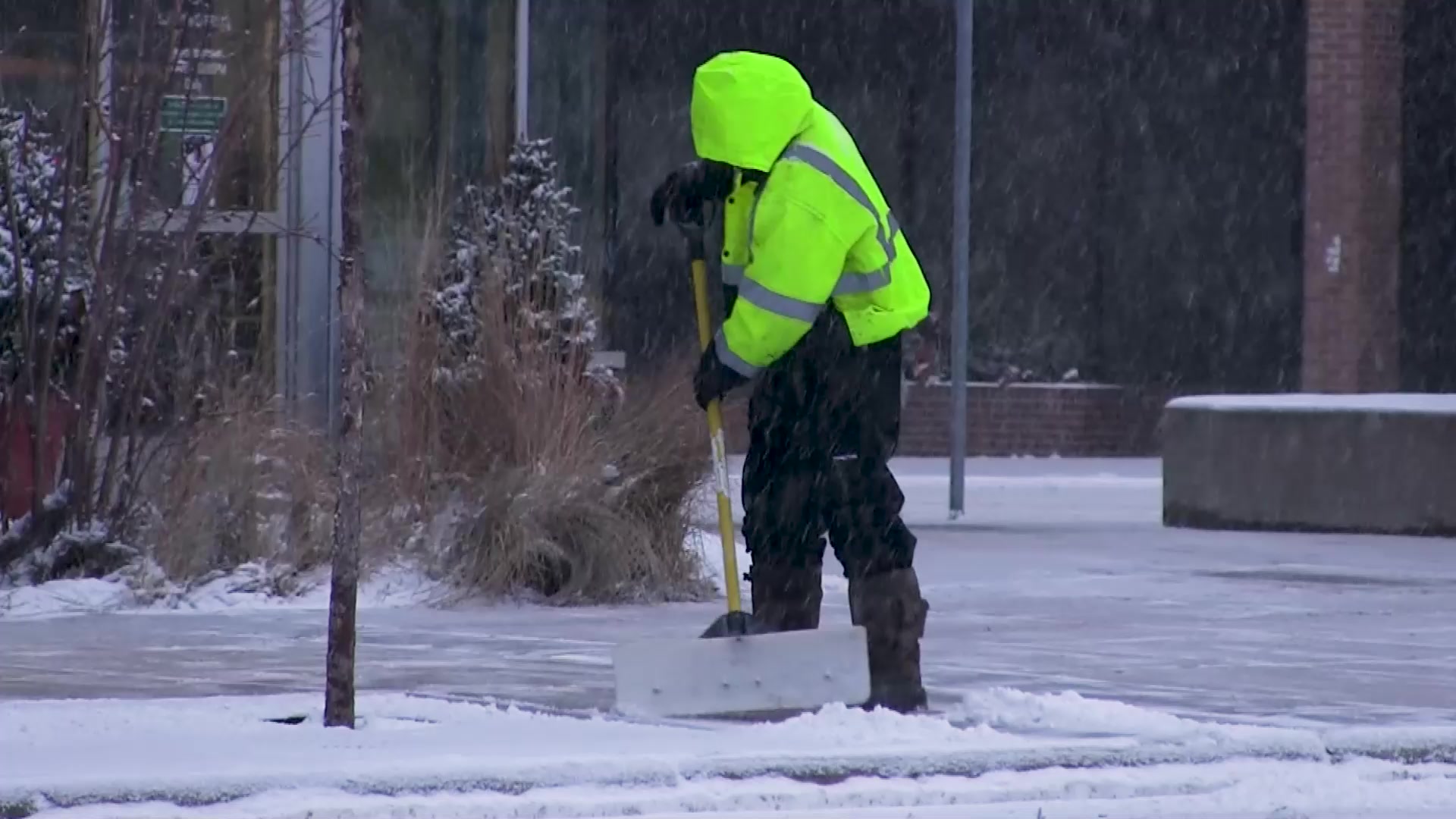 Winter Storm Hits the Twin Cities Metro Area - 2/8/2025