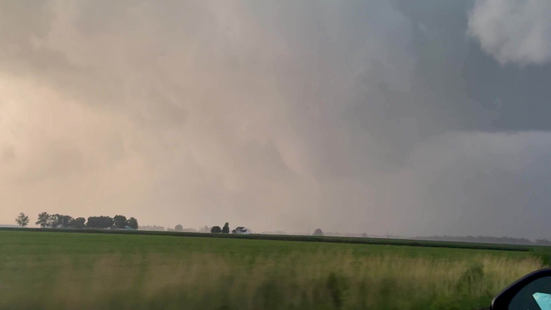 Effingham, IL Tornado by Meteorologist Erin Kornfeind - 6/17/2026